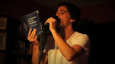 'Todo es cauce posible para una obra literaria'