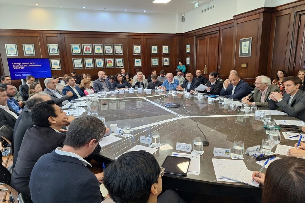 Cada provincia expuso sobre la situación del sector de la Economía del Conocimiento y la gran oportunidad por ser un sector que mantiene tasas de crecimiento muy altas en el país. Gobierno de Entre Ríos