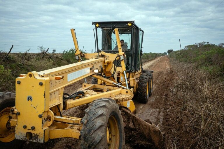 Desde Vialidad provincial se mejoran caminos productivos de Colonia Ensayo y Costa Grande. Gobierno de Entre Ríos