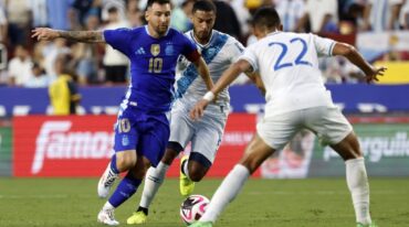 Un minuto de juego y 4 goles necesita Messi en esta Copa América para romper dos récords. Reuters