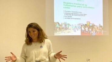 La diputada Sofía Galnares presentó una serie de propuestas para el voluntariado ambiental en cada localidad. Gentileza.