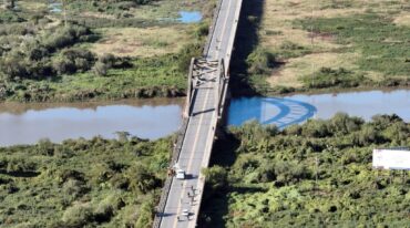 El nuevo puente a construir se ubicará de forma paralela al Carretero. Fernando Nicola