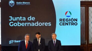 Los tres gobernadores (y dos ex mandatarios santafesinos)