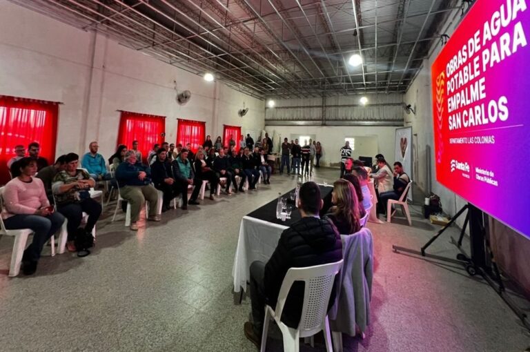 El acto estuvo encabezado por el ministro de Obras Públicas