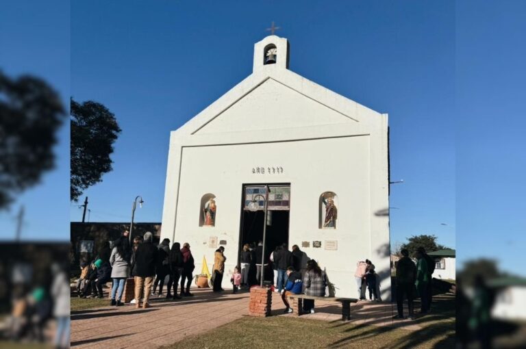 La capilla y los fieles