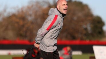 Mendez sigue evaluando altas y bajas en el plantel. Gentileza.