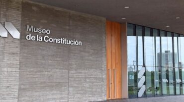 El objetivo general del Parque-Biblioteca y Museo de la Constitución es promover los principios democráticos que han sentado las bases de la Constitución Nacional argentina que fue sancionada y reformada en la ciudad de Santa Fe.  Gentileza.