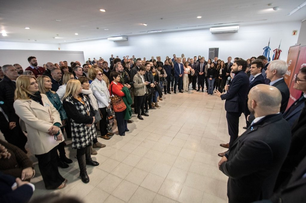 El encuentro tuvo lugar en el Complejo Cultural del Viejo Mercado y contó con la participación autoridades locales
