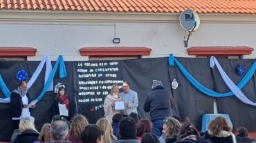 Descubrimiento de placas con el presidente comunal Calvet