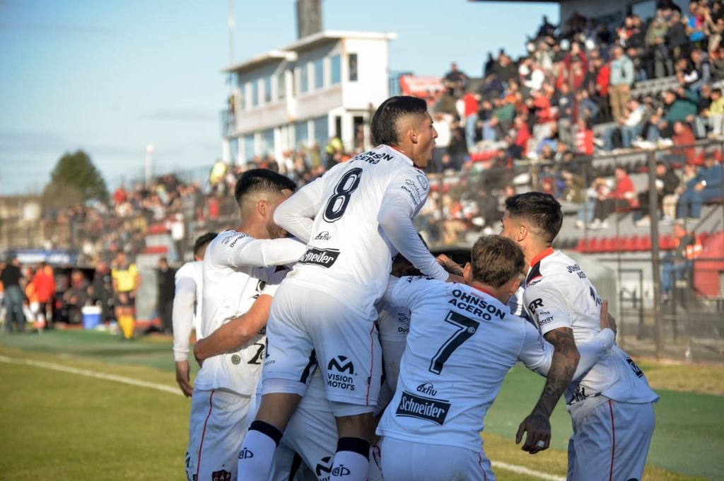 Patrón se hizo fuerte otra vez en su estadio. Prensa Patronato