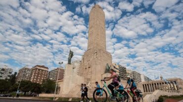 El relevamiento del Etur también destaca que a la ciudad llegaron fundamentalmente familias y parejas.  Gentileza.