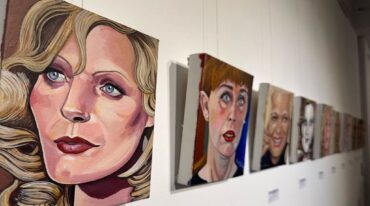 El artista plástico paranaense expone 30 trabajos.  Gentileza.