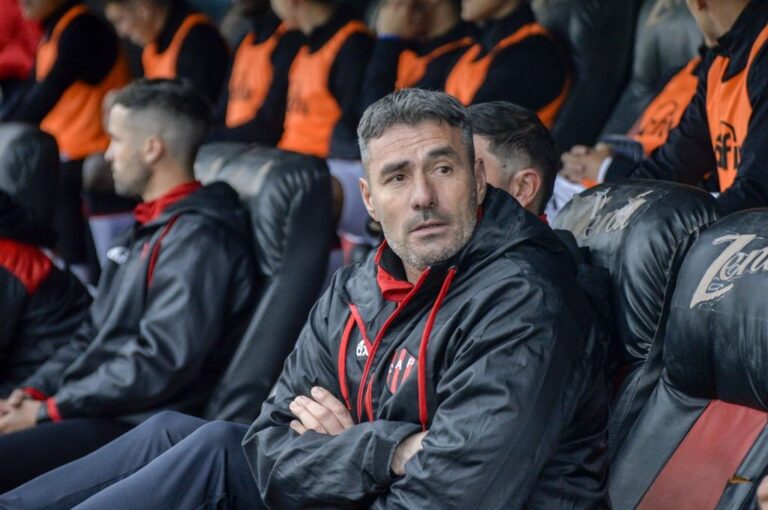 Diego Pozo no dio vueltas en su análisis post derrota en Córdoba. Archivo