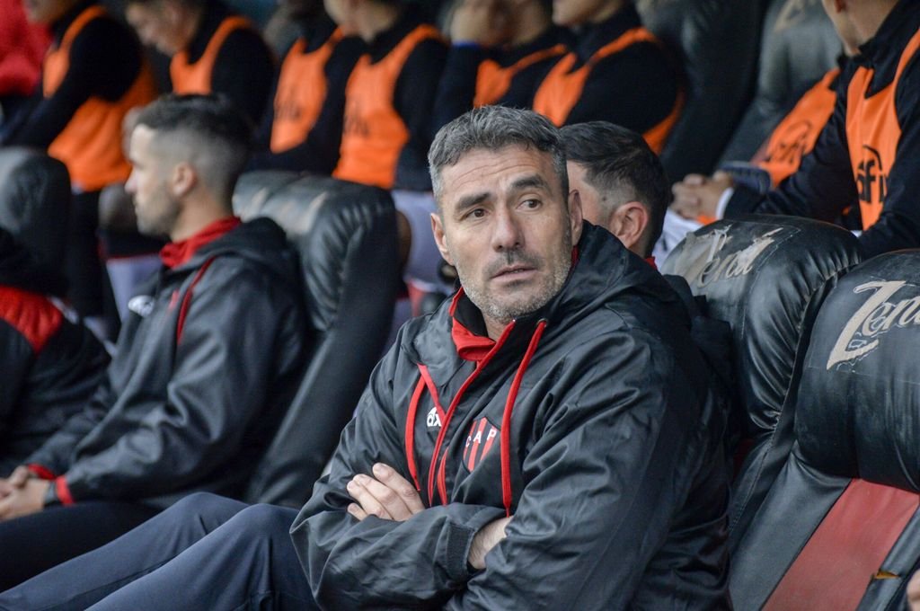 Diego Pozo no dio vueltas en su análisis post derrota en Córdoba. Archivo