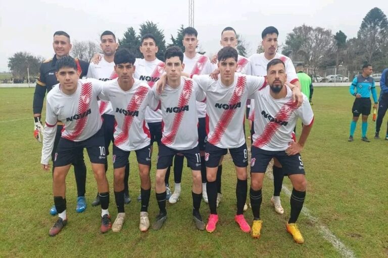Sportivo Belgrano de Oliveros se jugará el miércoles la chance de entrar al octogonal en un desempate contra Timbuense de Timbúes. Francisco Diez.