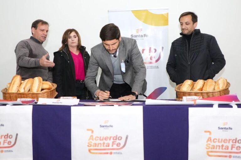 Las autoridades destacaron el compromiso de los panaderos asociados en las respectivas cámaras