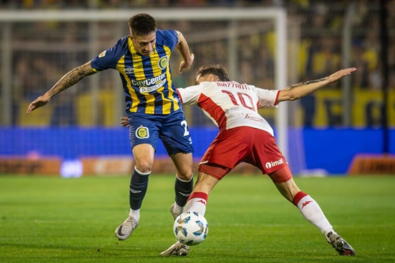 El equipo "canalla" perdió de local y desperdició una buena oportunidad para recuperarse en el torneo. Red social X (Rosario Central)