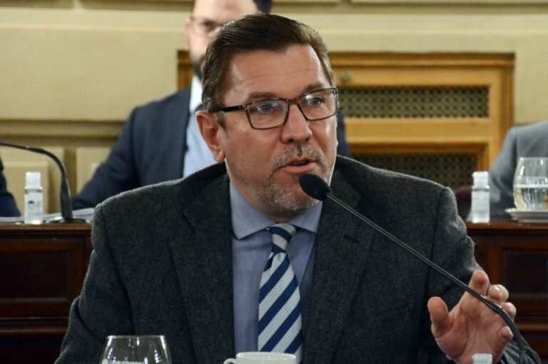 El legislador por San Justo detalló las obras que se realizarán en materia educativa. Archivo