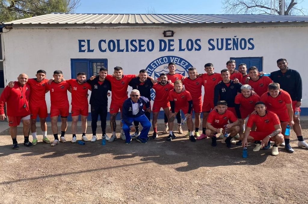 Patronato juega en Santiago del Estero con varios cambios.