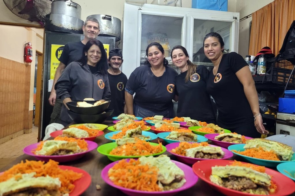 La demanda de comida y techo se ha incrementado en los últimos años en Rosario