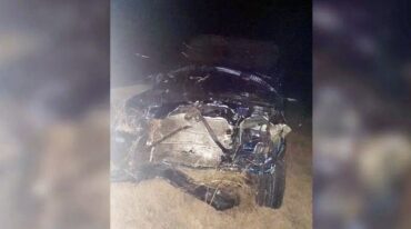 Así quedó la camioneta que conducía el deportista de Colón en la autopista Santa Fe - Rosario. gentileza