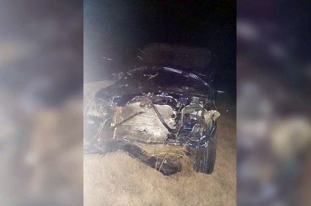 Así quedó la camioneta que conducía el deportista de Colón en la autopista Santa Fe - Rosario. gentileza