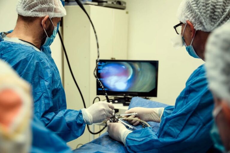 Esto daría comienzo a una nueva etapa de aplicación en medicina humana en casos de litiasis vesical (cálculos)