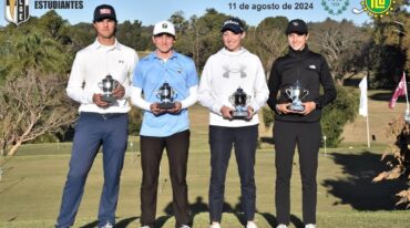 Los ganadores: Felipe Suárez y Gonzalo Giménez (segundo y primero en Caballeros); Malena Castro y Clementina Castaño (primera y segunda en Damas).