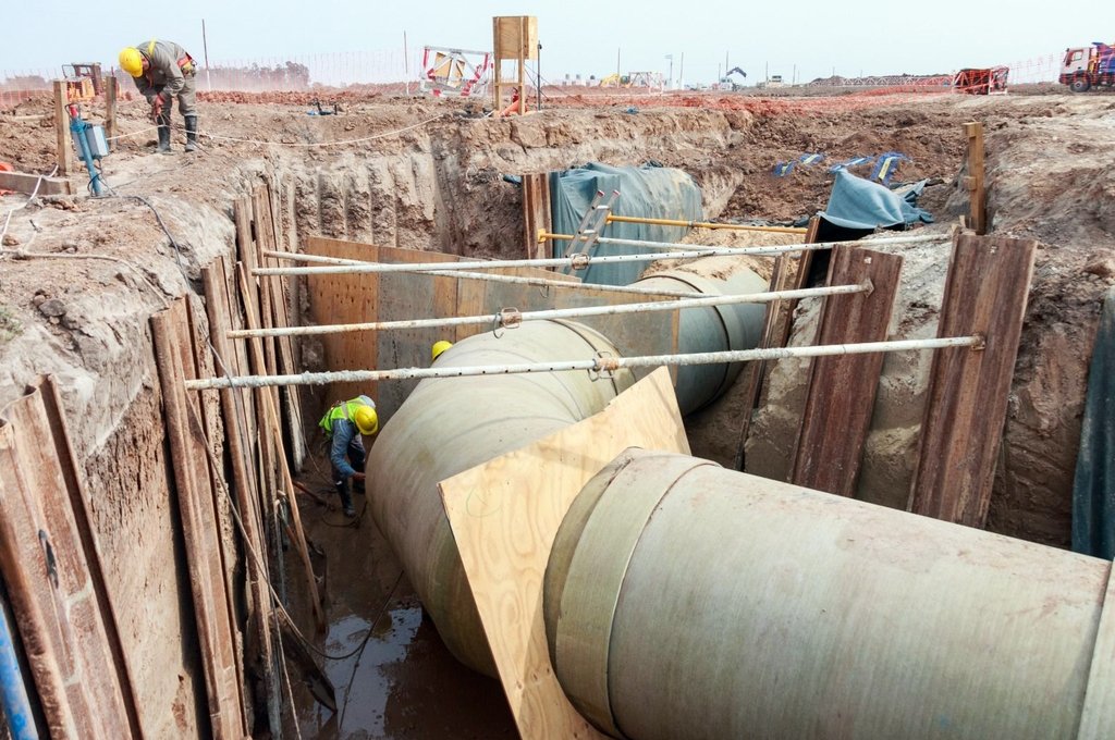 Los primeros 1.000 metros de cañería abastecerán -en esta primera etapa- a la ciudad de Coronda. Gobierno de la Provincia