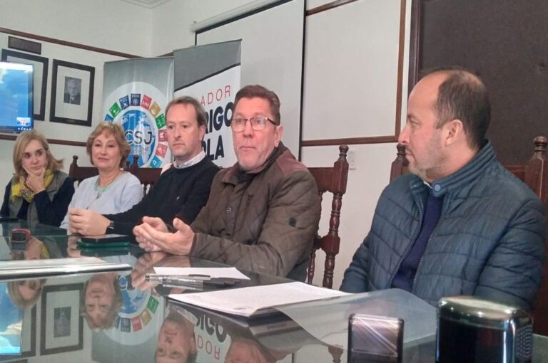 Para la implementación de esta nueva oferta educativa se llevó a cabo la firma de un convenio entre la Municipalidad de la Ciudad de San Justo
