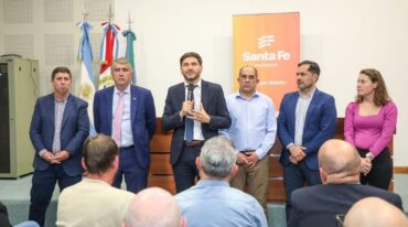 Maximiliano Pullaro firmó este jueves en Pilar convenios con diferentes localidades e instituciones del departamento Las Colonias