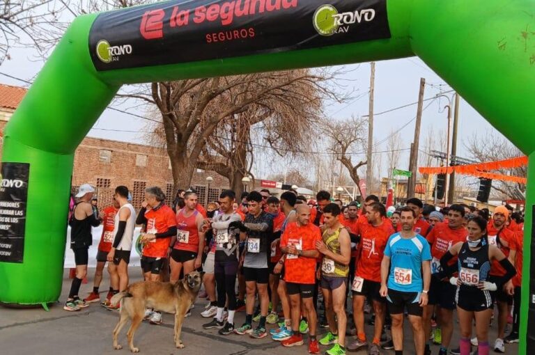 Multitudinaria maratón en Totoras. gentileza Pablo Zárate