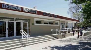 El joven santafesino es atendido en el hospital Artémides Zatti de Viedma.