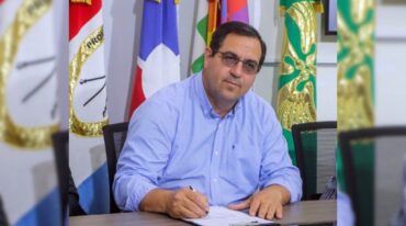 El intendente Amadeo Enrique Vallejos