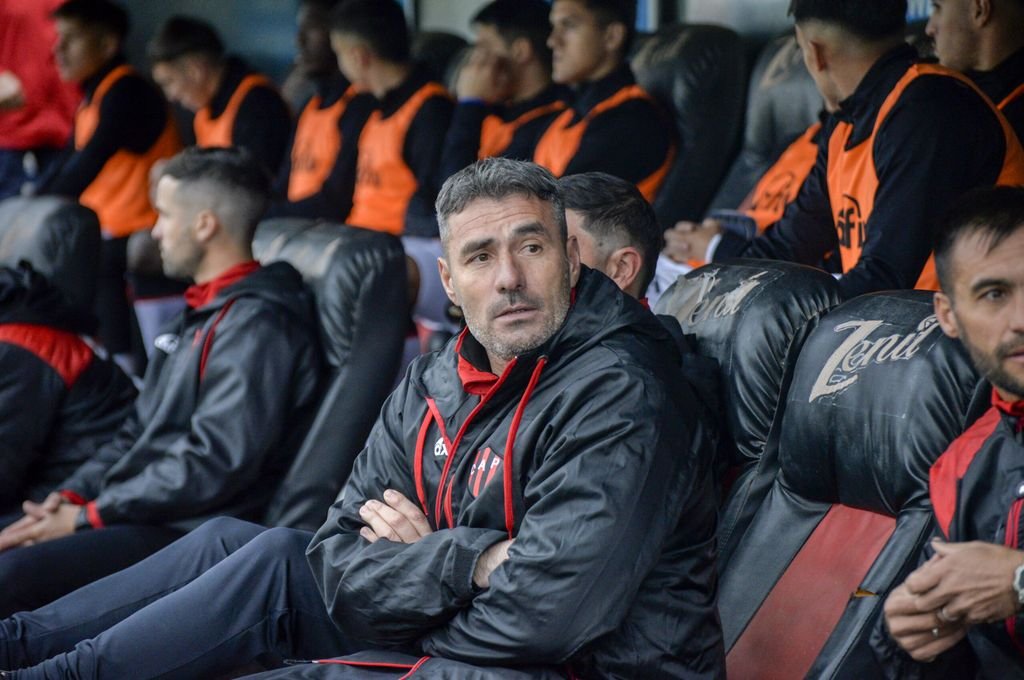 Diego Pozo prefirió no dar a conocer el probable equipo. Archivo