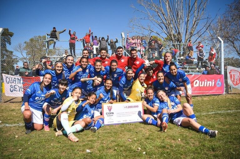 Equipo femenino de Unión. Prensa de la institución.