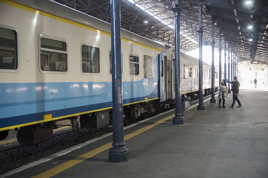 Hace algunas semanas la situación volvió a repetirse y el servicio tuvo que suspenderse nuevamente. Esto generó malestar entre pasajeros que lo utilizan a diario como una forma clave de traslado. Archivo.
