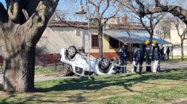Una Renault Oroch y una Fiat Strada impactaron fuertemente.  Gentileza.