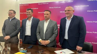 El acto formal se llevó a cabo junto al Ministro de Obras Públicas