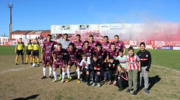 9 de Julio de Rafaela logró su primera victoria de esta fase al imponerse 2 a 0 como local contra Sportivo Las Parejas. Prensa club