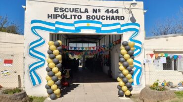 La ceremonia celebró el centenario de la Escuela N° 444 Hipólito Bouchard