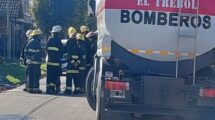 Los bomberos llegaron raudamente y trabajaron con notable pericia.  Gentileza.