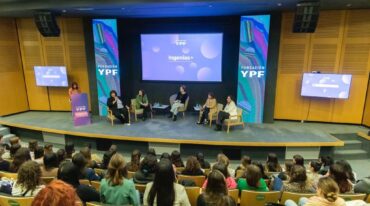 Más de 850 mujeres