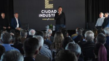 'Estoy totalmente convencido que la única forma de sacar el país adelante es a través de la obra pública y de la inversión de los privados porque el Estado no genera puestos de trabajo