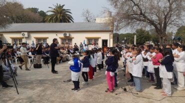 El acto concluyó con un reconocimiento a los docentes que cumplen 25 años de servicio en San Javier. Corresponsalía San Javier.