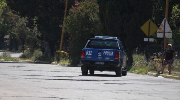 Fuentes policiales señalaron que la víctima fue atacada poco antes de las 3 AM mientras iba caminando.  Gentileza.