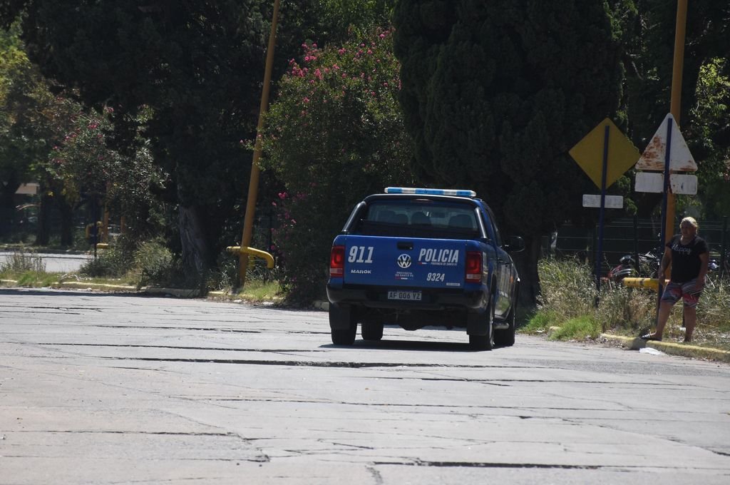 Fuentes policiales señalaron que la víctima fue atacada poco antes de las 3 AM mientras iba caminando.  Gentileza.