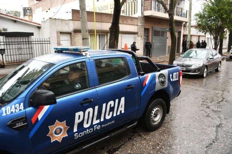 Personal policial fue al lugar luego de recibir llamados al sistema 911 y encontró al menos media docena de vainas servidas calibre 9 milímetros