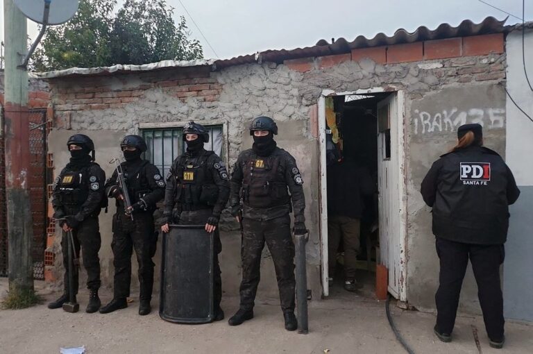 Se detuvieron personas y se secuestraron estupefacientes