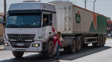 La actividad consistirá en una volanteada y limpieza de parabrisas a automovilistas que paren en inmediaciones a la Facultad de Veterinarias  Gentileza.
